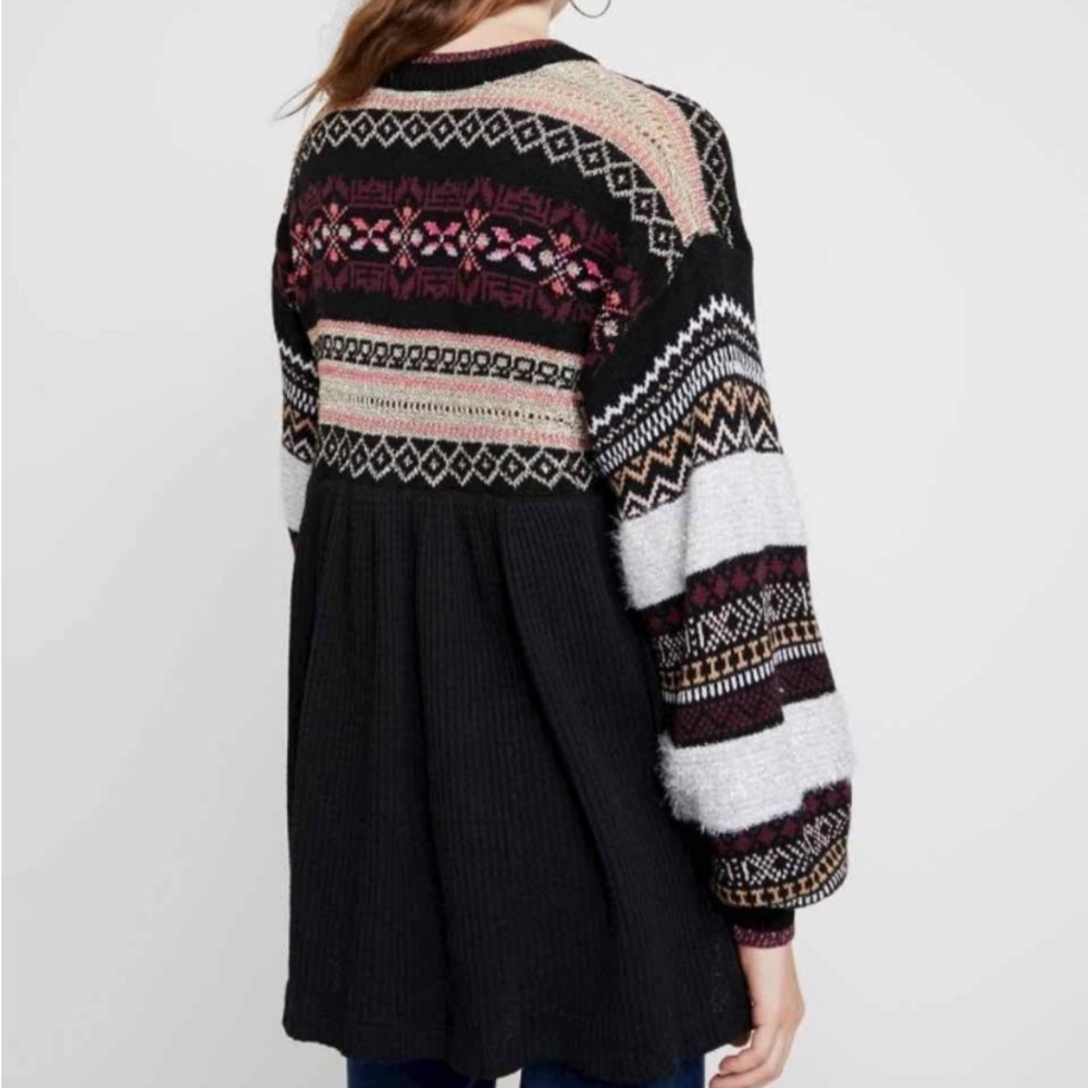 Free People Cozy Cottage embroidered sweater. Size XS - Picture 3 of 4